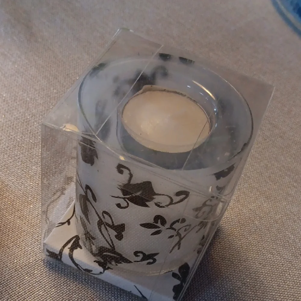 Floral Black and White Candle Holders